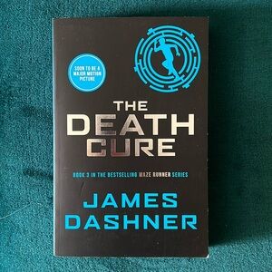 The Death Cure by James Dashner - Paperback - EUC 🏆